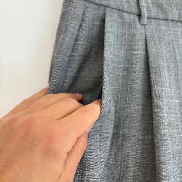 Old Navy Taylor Wide Leg Trouser Pants Gray Minimalist Career Basic Medium NWT - Picture 4 of 10